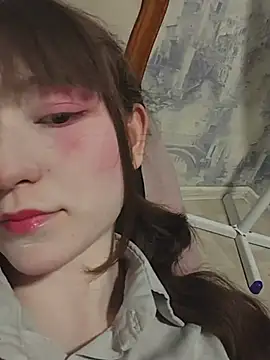 Yoonhee_ki live cam on StripChat