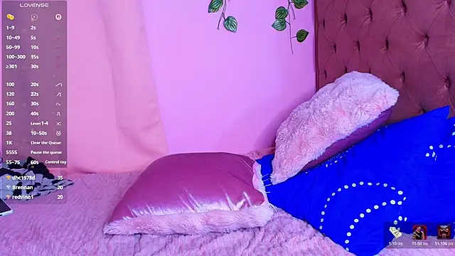 TheBatMansion live cam on StripChat