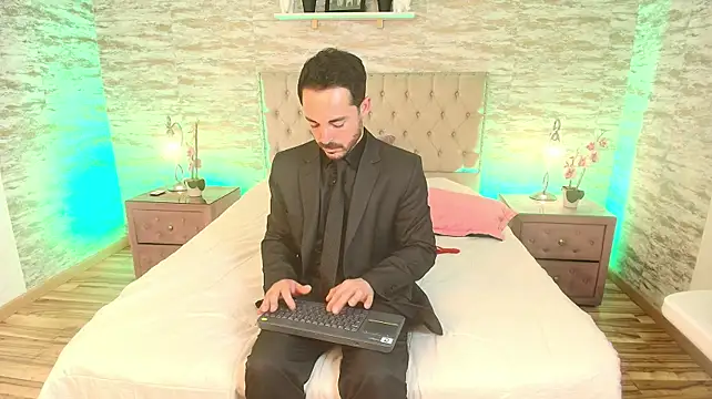 Adams_Sanz live cam on StripChat
