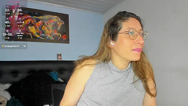 kaylaMinov_ webcam