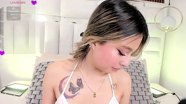 miss_luna01