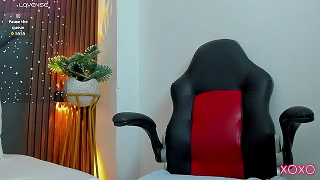 linda_rios_ live cam on StripChat