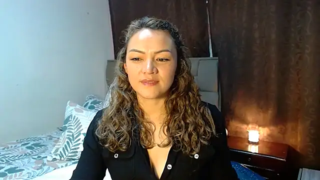 Jiwoo_Kim live cam on StripChat