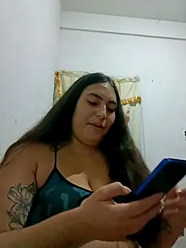 xandra252 live cam on StripChat