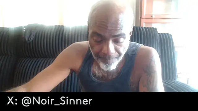 sinnernoir live cam on StripChat