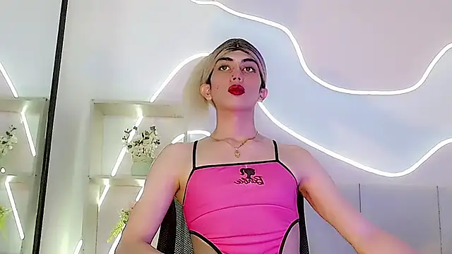 Daniela_Pink_
