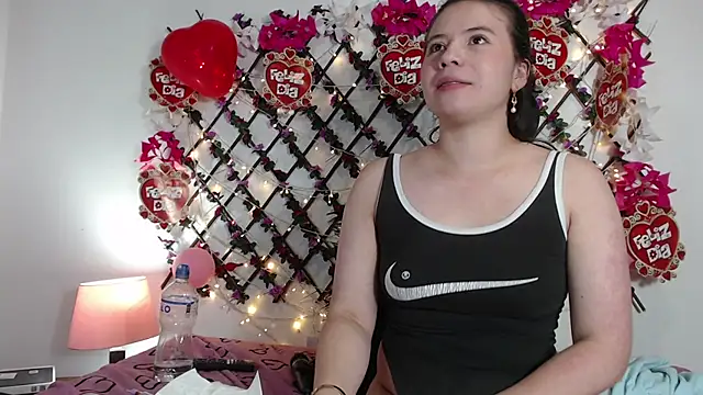 Samantha_Wallker live cam on StripChat