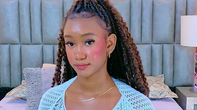 TylaWest live cam on StripChat