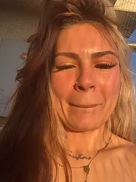 Pastoralrousy live cam on StripChat