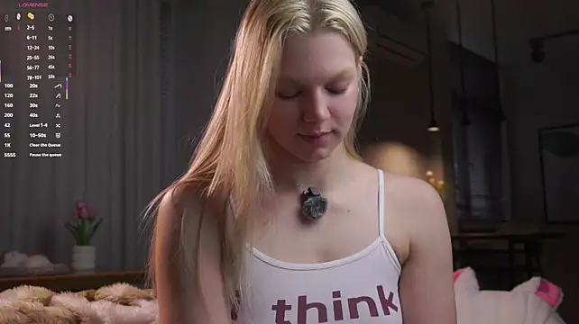 EdlinAlliston live cam on StripChat