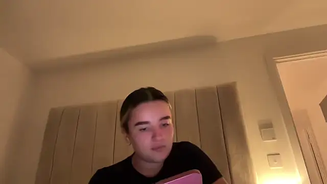 maisiesmithx live cam on StripChat