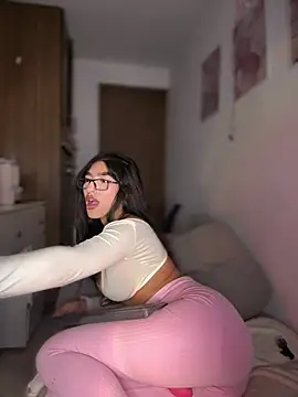 DulceLenns live cam on StripChat