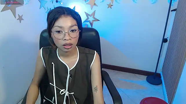 Perla_prg live cam on StripChat