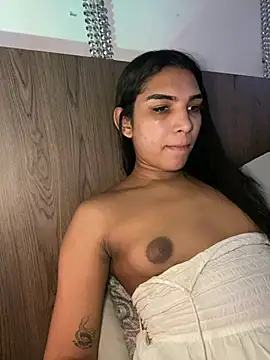 VeronicaSaenzx live cam on StripChat