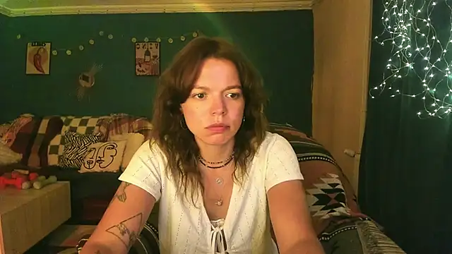 ClancyMorissey live cam on StripChat