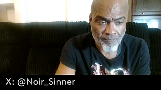 sinnernoir live cam on StripChat
