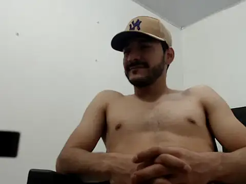 mateoothh live cam on StripChat