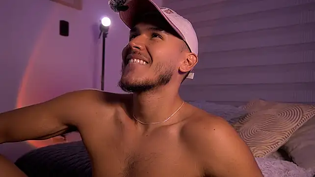 MarkSantozz webcam