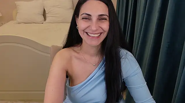 LovelyBeatrice live cam preview
