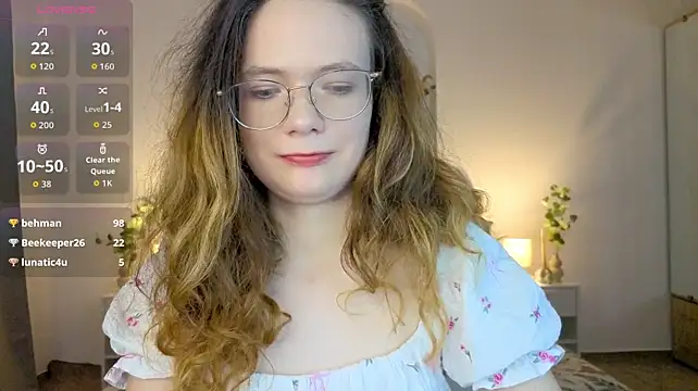 _Shy_bunny_ live cam on StripChat