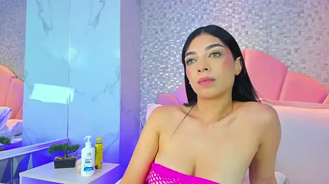 AshleyBaker1 live cam on StripChat
