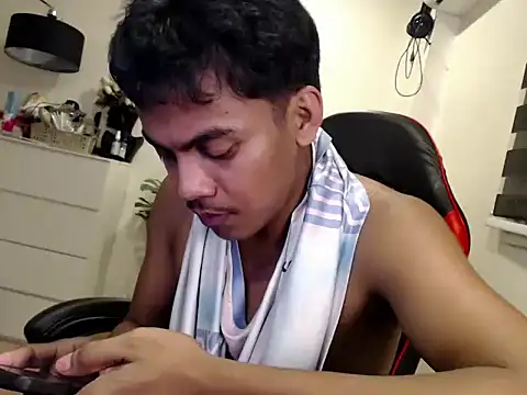 asianboyhunt live cam on StripChat