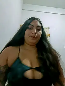 xandra252 live cam on StripChat