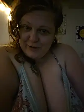 ticklesquirt live cam on StripChat