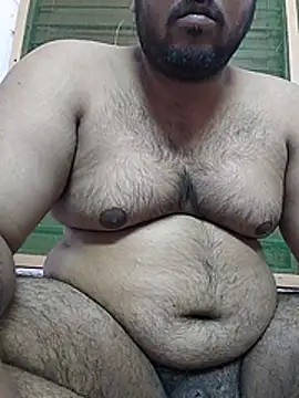 Cutehornyyboiy live cam on StripChat