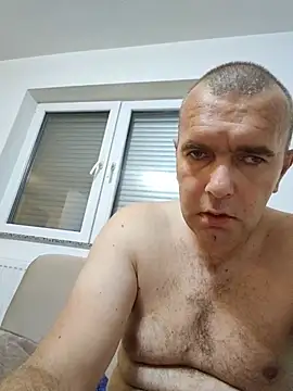 Alenride live cam on StripChat