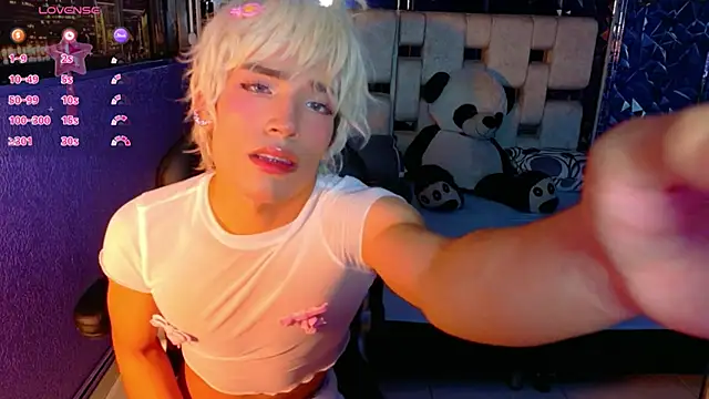 isaac_nova live cam on StripChat