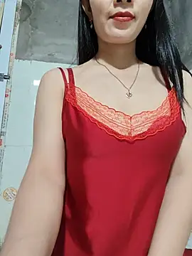 Vyvvyy96 live cam on StripChat