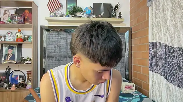 andy_belier23 (M young) - Lovense in my ass