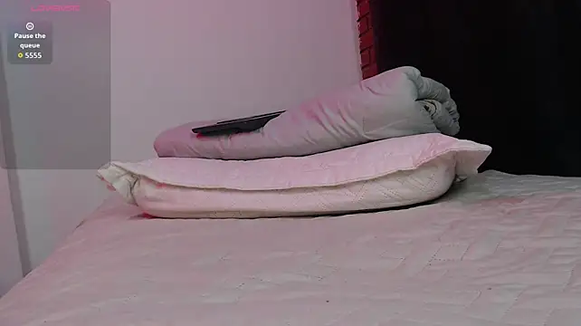 _Alice_Horny_Gh live cam on StripChat