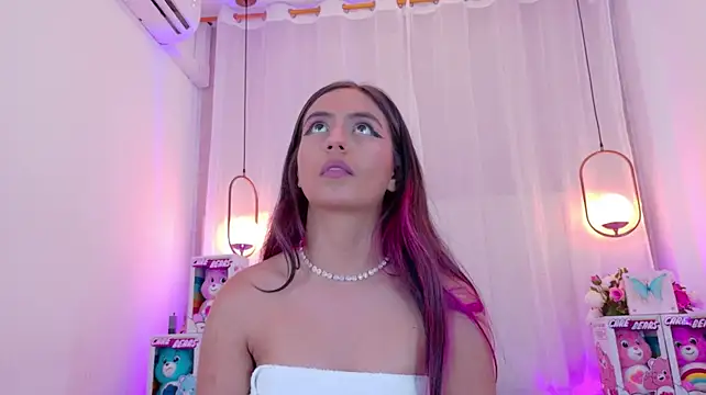 emily_bank live cam on StripChat