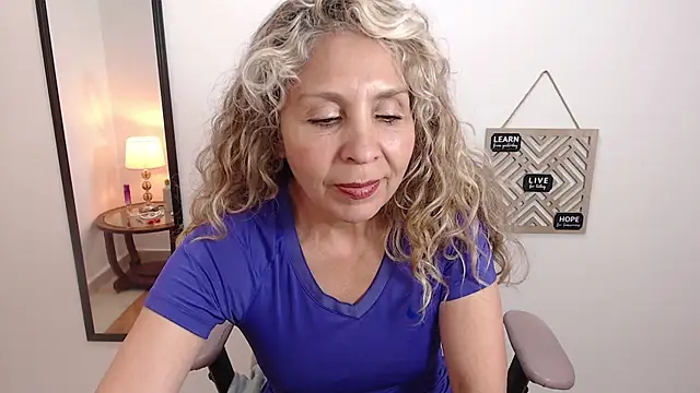Afrodita_sg live cam on StripChat