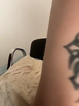 Baby_Tiny webcam