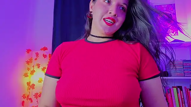 naharasoller live cam on StripChat