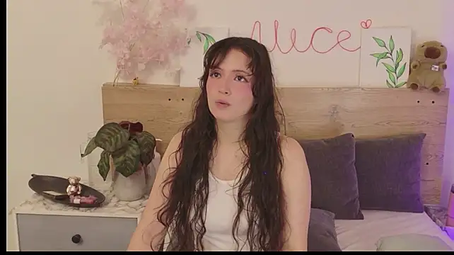 Sweet_Alice_S live cam on StripChat