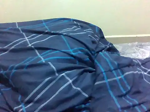BigasslovesAnal live cam on StripChat