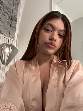 Keira_Hill_ live cam on StripChat