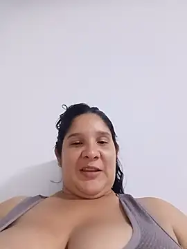 saraxgirl live cam on StripChat