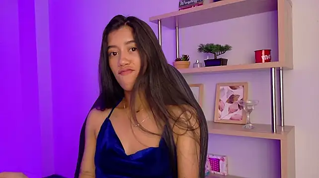 EmmiShery live cam