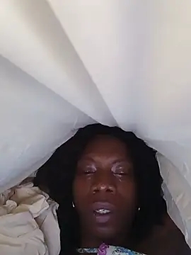 nzanizy (F milf) - I've never had an iPhone; help me out.