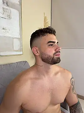 PaulPhoenix_'s live cam