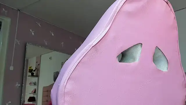 Santy_bigcock_01