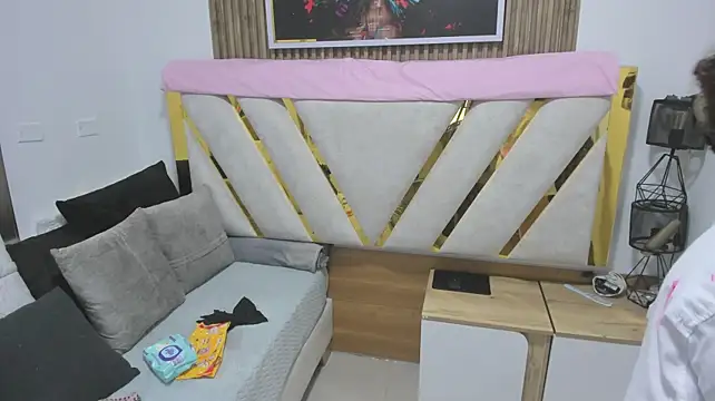 Luna_Naughty1