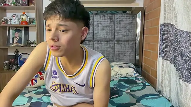 andy_belier23 (M young) - Lovense in my ass