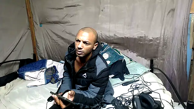 Camodick live cam on StripChat
