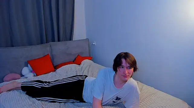 Ash_Foxglove live cam on StripChat